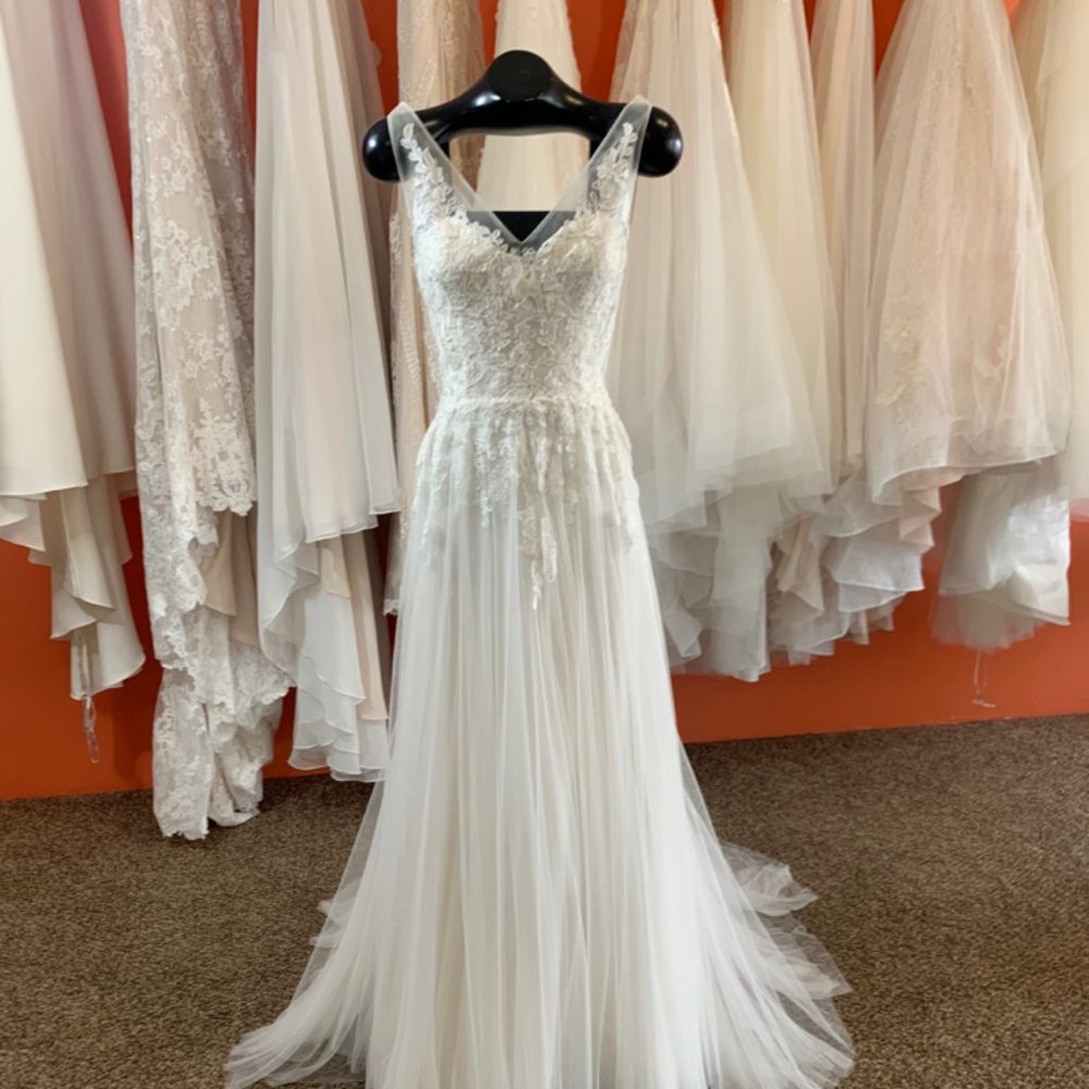 BALI BY WILLOWBY WEDDING DRESS/ SIZE 12